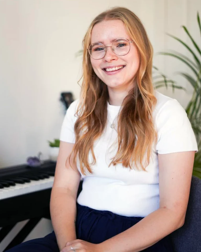 Flora Testimonial Portrait